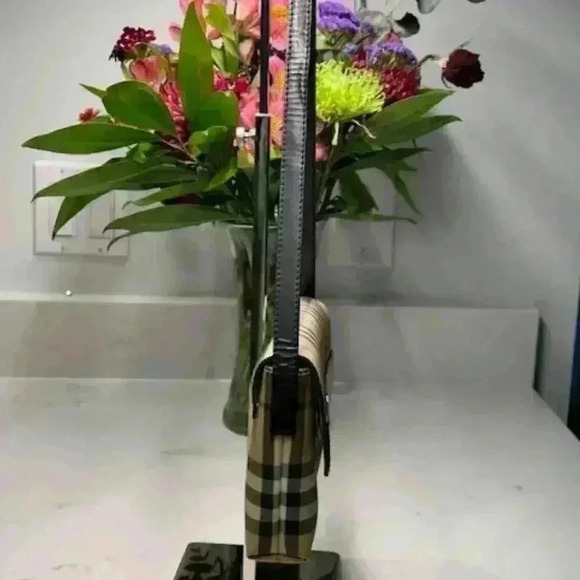 ๐๐ Burberry Nova Check Canvas + Leather Tote/Shoulder Bag + Dust Bag EUC! - Picture 7 of 15